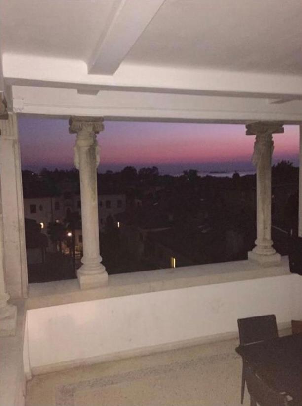 Stylish Penthouse Apartment In Venice Lido, 10 Minutes From Saint Marks Square Lido di Venezia ภายนอก รูปภาพ
